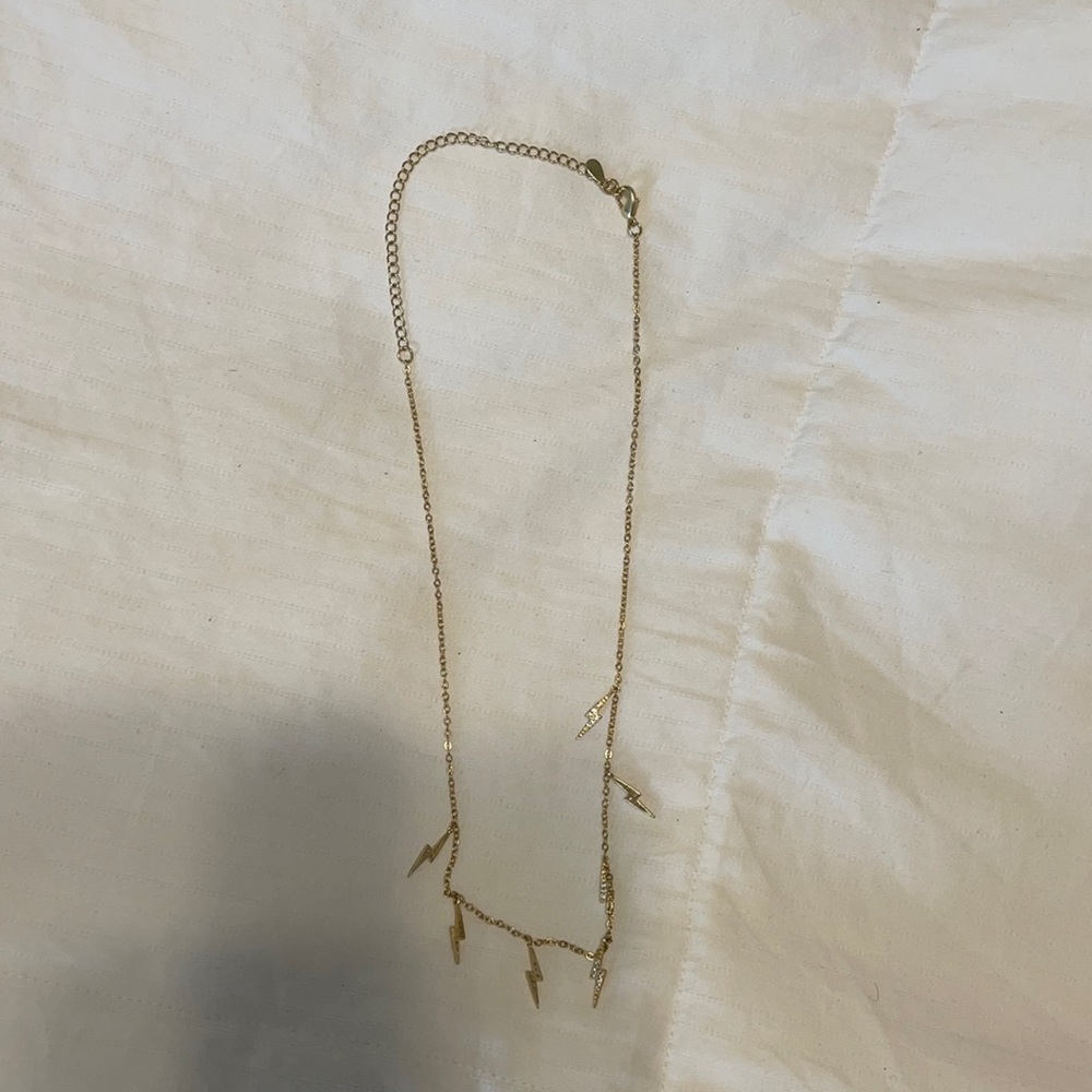 Lightening gold necklace